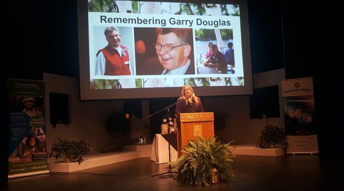 Kawartha Chamber of Commerce & Tourism 2018-19 board president Tonya Kraan takes a moment to honour the memory of late board member Garry Douglas. (Photo: Jeannine Taylor / kawarthaNOW.com)