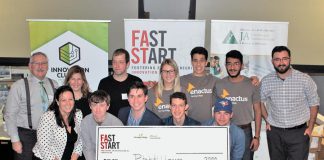 The winning teams and judges of the fourth annual Pitch It! student entrepreneurial competition held at Fleming College on November 15, 2018. Four student teams from Trent University, Fleming College, and a local high school each took home $500 for their winning business idea. (Photo courtesy of Innovation Cluster)