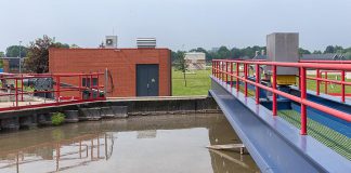 The sedimentation tank of a sewage treatment plant. (Stock photo)