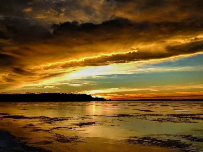 This Sturgeon Lake sunset shot by Joe Yusiw was the top post on our Instagram for December 2018, with more than 7,000 impressions and 652 likes. (Photo: Joe Yusiw @kawartha_joe / Instagram)