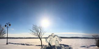 This ice sculpture of a hockey player by Charlie "Woodchuk" Andolsek on the shores of Chemong Lake in Ennismore was created in advance of the annual PolarFest winter family festival in Selwyn Township. The festival runs from February 1 to 3, 2019 and culminates with the annual BEL Rotary Polar Plunge fundraiser, with the theme "Hockey Plunge in Canada". (Photo courtesy of Steph Bush / @s0_fetchh on Twitter)