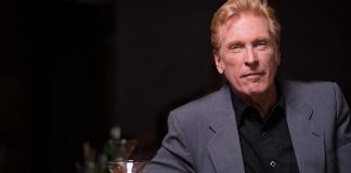 Former Prairie Oyster frontman Russell deCarle performs with his band (Steve Briggs, John Dymond, John Sheard) at Market Hall Performing Arts Centre on February 23, 2019. (Publicity photo)