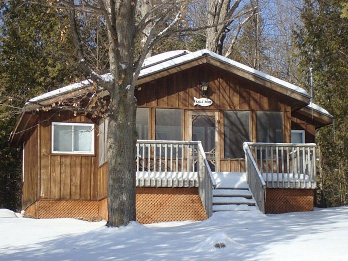 Catalina Bay Resort offers two and three bedroom cottages on a property with 15 kilometres of groomed  cross-country ski trails, a large toboggan hill, an outdoor skating rink on the lake, and more. (Photo courtesy of Catalina Bay Resort)
