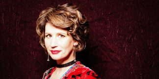 0ne of the most nominated and award-winning female vocalists in Canadian country music history, Lisa Brokop will be performing her Legendary Ladies of Country show on April 1, 2019 at Showplace Performance Centre in downtown Peterborough, joined by Canadian country music artists Patricia Conroy and Amanda Wilkinson. (Photo: Erick Anderson)