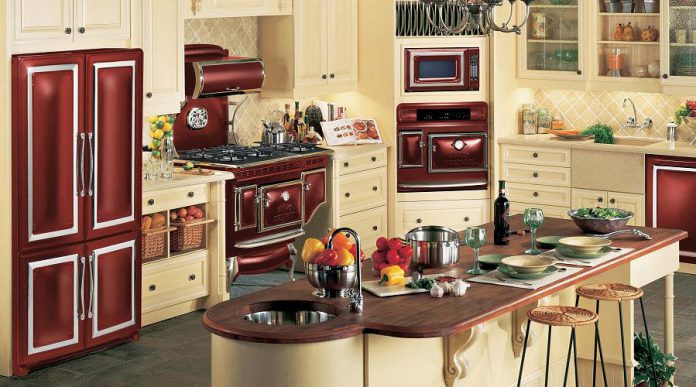 Elmira's Antique line includes a customizable collection of ranges, wall ovens, microwaves, refrigerators and matching dishwashers. With seven unique colours and a vast combination of trims and features, you can create a one-of-a-kind look that suits your decor and individuality. (Photo courtesy of Elmira Stove Works)