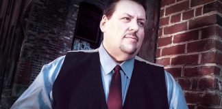 New Brunswick contemporary roots and blues artist Mike Biggar performs two shows at the Dominion Hotel in Minden on Monday, May 27th and Tuesday, May 28th. (Publicity photo)