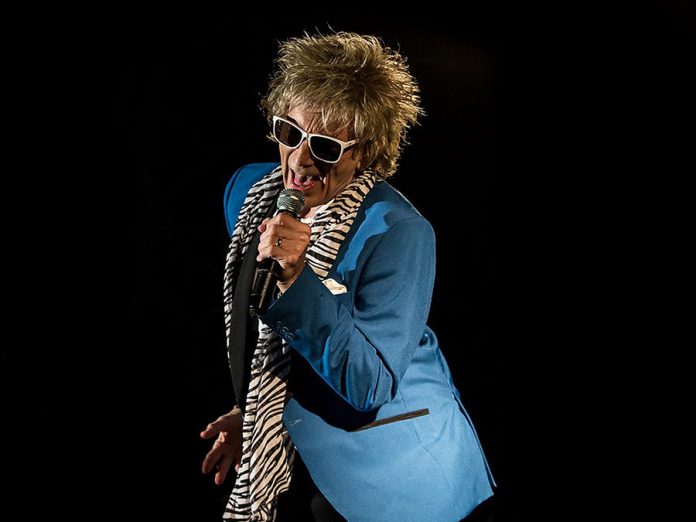 Doug Varty as British pop-rocker Rod Stewart in tribute act Forever Young, which performs a free, sponsor-supported Canada Day concert at Peterborough Musicfest in Del Crary Park in downtown Peterborough on July 1, 2019. (Photo: Spitzky Media)