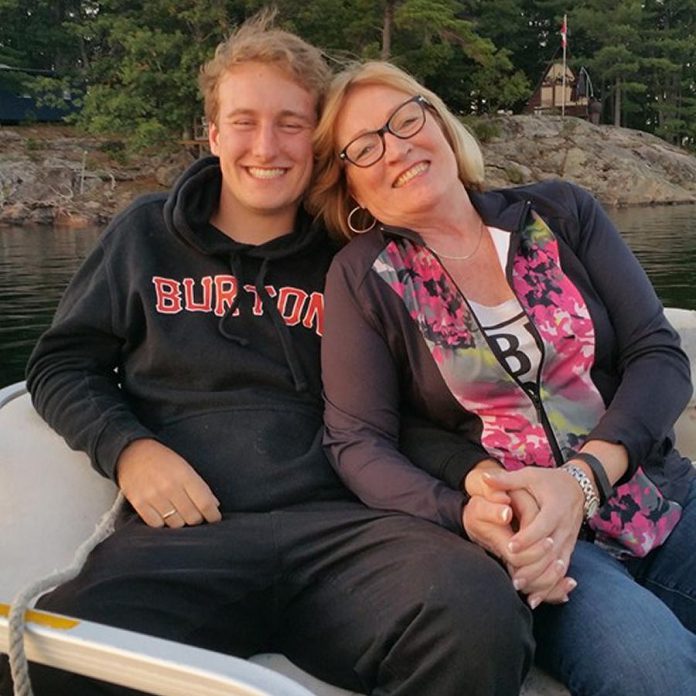 Donna Geary with her son Nate.  (Photo: Donna Geary / Facebook)