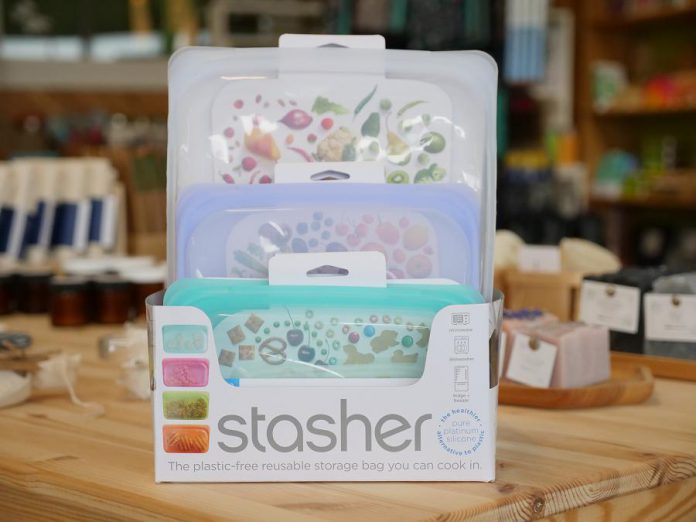 If you're a budget-conscious post-secondary school student, you might be tempted to buy cheaper, single-use items. But it's more cost-effective in the long term to invest in eco-friendly reusable items, such as these plastic-free storage bags. Not only are they long-lasting, durable, and microwave, dishwasher, freezer, and oven safe, but they are easier to store when space is at a premium, unlike plastic storage containers. (Photo: Benjamin Hargreaves)