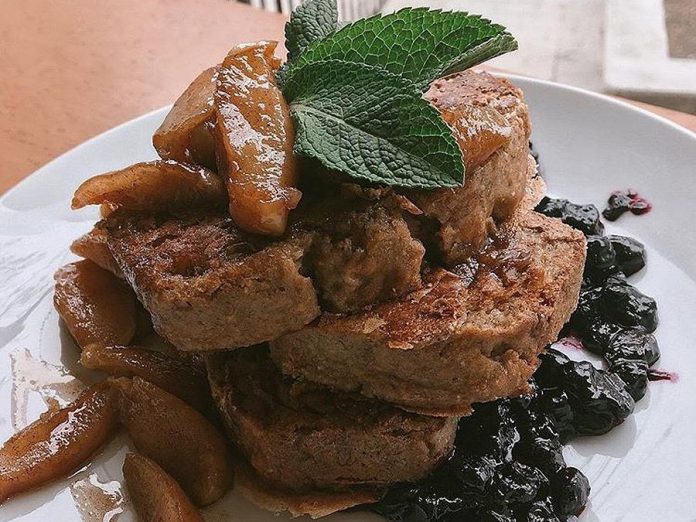 The Revelstoke brunch menu will include banana bread french toast, a popular dish from the Electric City Vegan brunch at Dreams of Beans cafe. (Photo: Revelstoke)