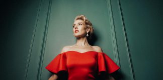 Award-winning East Coast singer-songwriter Alicia Toner brings her blend of folk, pop, and country-rock to the Black Horse in downtown Peterborough on Sunday, July 14th. (Publicity photo)