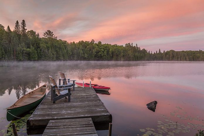 Relax and enjoy the long weekend! You don't need to worry about stocking up on food and beverages, as most stores are open on the Civic Holiday Monday.