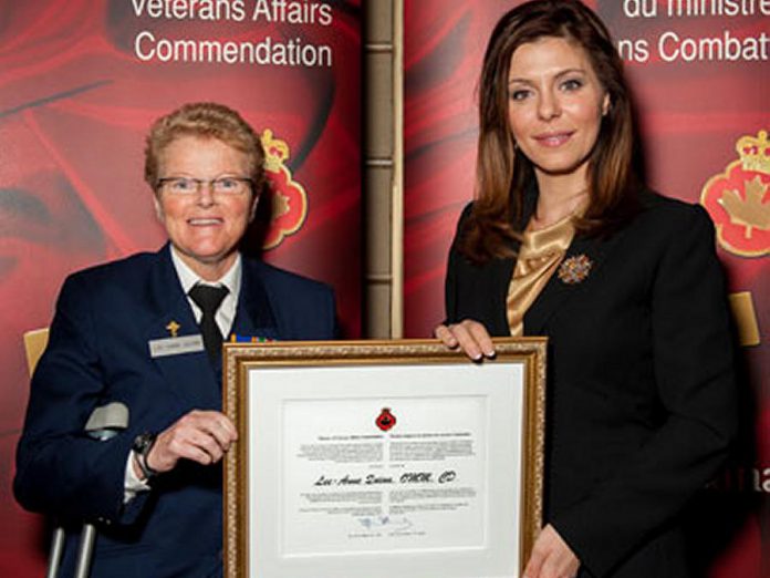 In 2012, Lee-Ann Quinn received a Minister of Veterans Affairs Commendation for her service and leadership to the veteran community. (Photo:  Minister of Veterans Affairs)