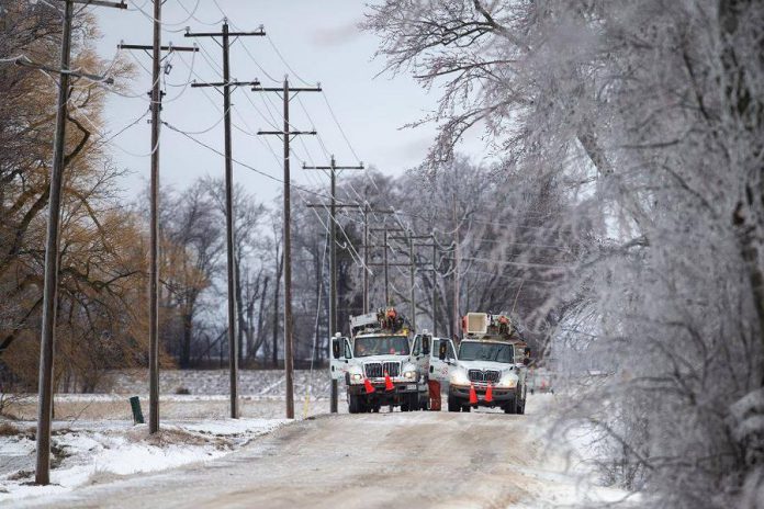 Hydro One crews on site after an ice storm. (Photo: Hydro One / Facebook)