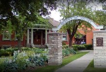 The Lindsay branch of the Kawartha Lakes Public Library at 190 Kent Street West in Lindsay. (Photo: Chris Harding / Picasa)