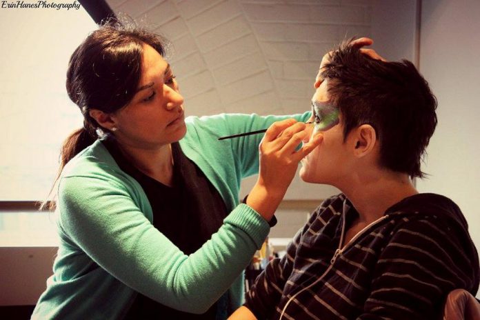 Along with her business partner Vange Rodriguez, Faces by 2 co-owner Rosie Salcido is a professional makeup and lash artist. The two entrepreneurs built their business providing face and body painting art, glitter tattoos, henna art, and makeup services for special occasions including birthday parties, fairs, weddings, corporate events, and more. (Photo: Erin Hanes Photography)