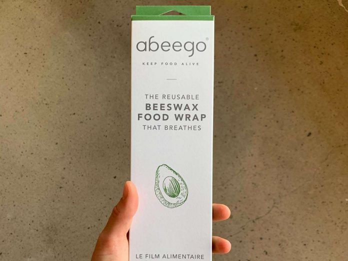 Beeswax food wraps are an easy, long-lasting way to reduce the amount of plastic in your lunches. This plastic wrap alternative has a lifespan of over a year with regular use. (Photo:  Kristen LaRocque / GreenUP)