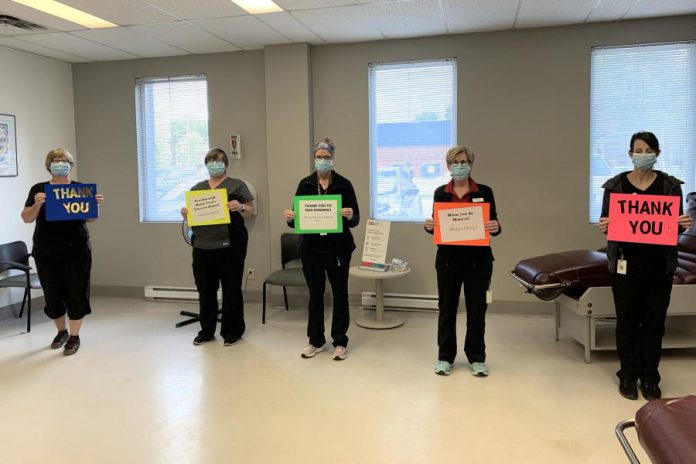 Staff at Canadian Blood Services in Peterborough thank donors during a summer donation campaign. (Photo: Canadian Blood Services Peterborough / Twitter)