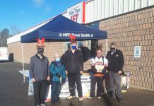 North Kawartha mayor Carolyn Amyotte (second from right) with Peterborough-Kawartha MPP Dave Smith (middle) during a food drive for North Kawartha Food Bank held at Sayers Foods on November 28, 2020. A week later, Sayers Foods was destroyed by fire, leaving Apsley and North Kawartha Township with no local grocery store. As part of a county-wide food drive during June 2021, a food drive will be held at Morello's Your Independent Grocery in Peterborough for the North Kawartha Food Bank. (Photo: Dave Smith / Facebook)