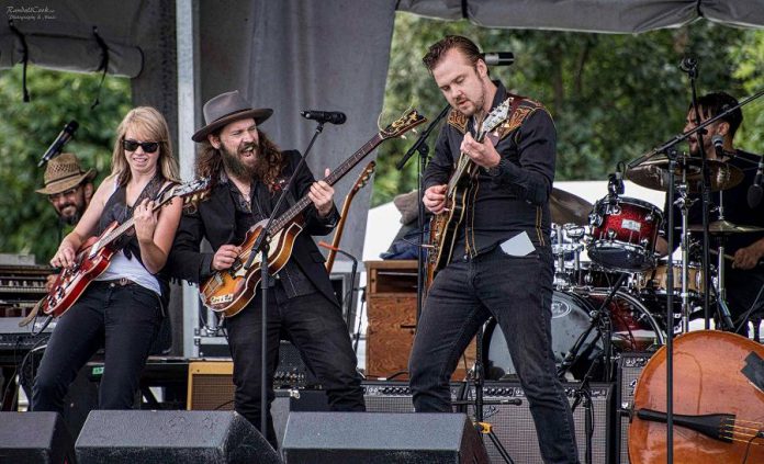 The Weber Brothers band is Ryan and Sam Weber, Ryan Browne, Emily Burgess, and Marcus Browne. (Photo: Randall Cook Photography & Music / randallcook.ca)