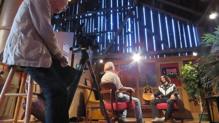 Nicholas Campbell sits down for a chat with kawarthaNOW's Paul Rellinger as part of his Live! At The Barn appearance. The episode featuring Nicholas Campbell and the Two-Metre Cheaters premieres on  YouTube on September 10. (Photo courtesy of Andy and Linda Tough)