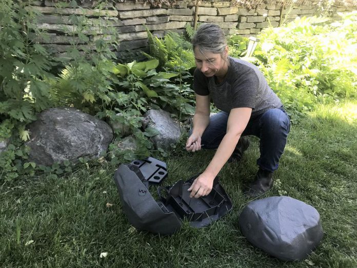 VerminX owner Christine Jaros plans to expand her business by hiring one or two employees by next year. Working in a traditionally male-dominated field, Christine has found most of her customers to date have been women, who represent more than 50 per cent of homeowners.  (Photo: Logan Stabler)