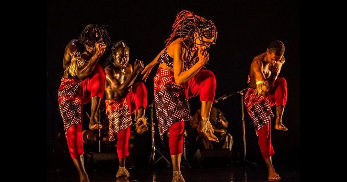 Toronto's Lua Shayenne Dance Company (pictured) and American solo dance artists Caleb Teicher and Nic Gareiss are performing in "Heirloom", an outdoor double bill of mixed dance in Peterborough and Lakefield on September 11, 2021, presented by Toronto's Fall for Dance North in partnership with Peterborough's Public Energy Performing Arts. (Photo: Dahlia Katz)