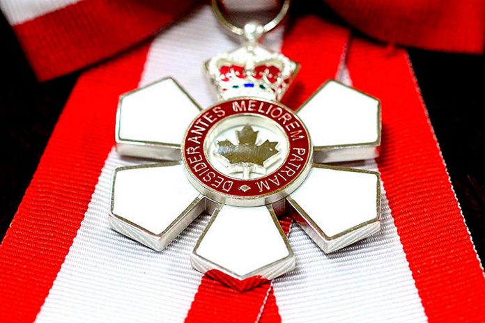The insignia of the Order of Canada, Desiderantes Meliorem Patriam, means "They desire a better country". (Photo: Office of the Governor General)