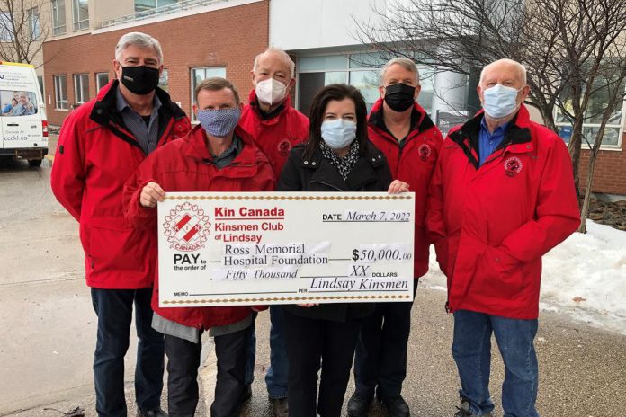 Erin Coons, CEO of the Ross Memorial Hospital Foundation, accepts a $50,000 donation from Kinsmen Club of Lindsay president Brad Fraser (second from left) and Kinsmen Don Heaslip, Doug Dent, Paul McPherson, and Rick Merrell. (Photo courtesy of Ross Memorial Hospital Foundation)