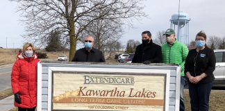Haliburton-Kawartha Lakes-Brock MPP Laurie Scott (left) at Extendicare Kawartha Lakes in Lindsay, which is receiving $558,168 for additional staffing this year. It is one of 14 long-term care homes in Kawartha Lakes and Haliburton receiving $10,282,548 in provinical funding to increase the hours of direct care provided to residents. (Photo: Office of Laurie Scott)