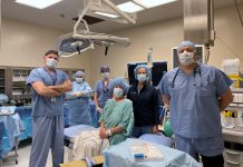 Dr. Sebastian Heaven (left), an orthopaedic surgeon at Ross Memorial Hospital in Lindsay, completed the first procedure in the hospital's new operating room on March 17, 2022, a total knee replacement on patient Georgina Lawrence (middle), along with the surgical team RPN Lorrie Finn, RN Kara Breathour, RNFA Susan Dallas-Wood, and anaesthetist Dr. Andrew Knox. (Photo supplied by Ross Memorial Hospital)