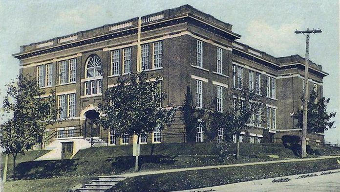 King George Public School circa 1930.  (Photo courtesy of City of Peterborough)