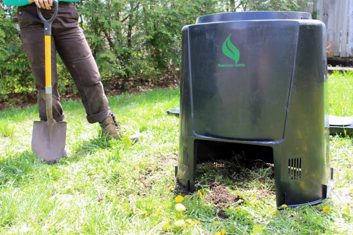 International Compost Awareness Week 2022 runs from May 1 to 7. Composting is one way we can help to reverse climate change by taking action in our own backyard. (Photo: Karen Halley)