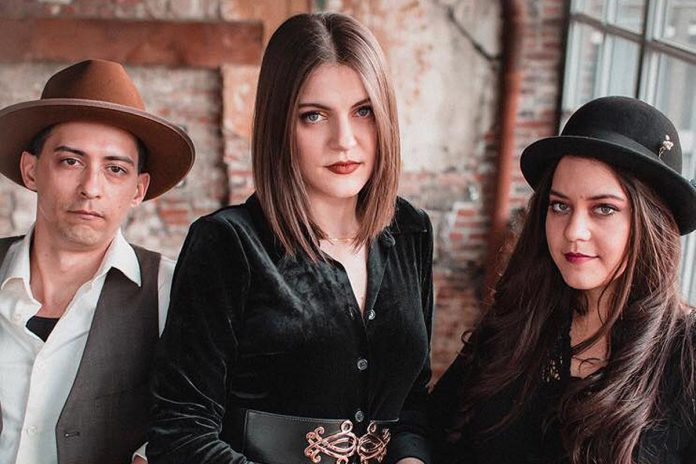 Peterborough's Blue Hazel (Cailtin O'Connor and Meisha Browne) bring their harmonies to the Black Horse in downtown Peterborough on Good Friday. (Photo: Bryan Reid)