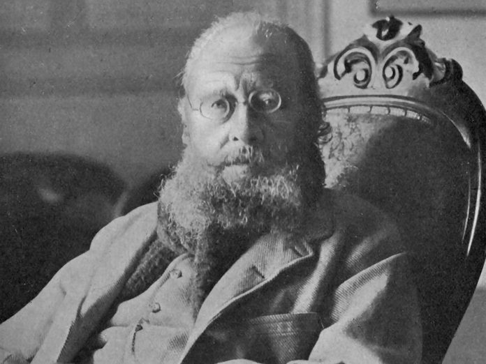 A 74-year-old Edward Lear in 1887, a year before his death. (Public domain photo)