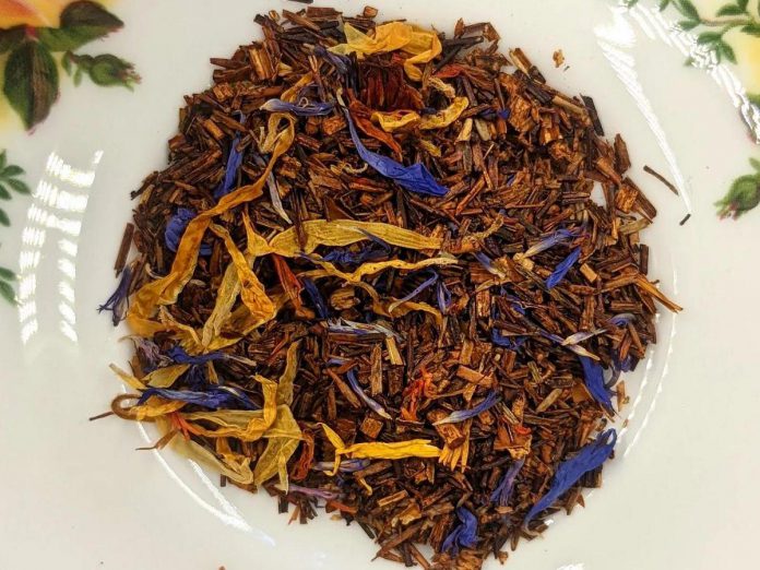 Whiskeyjack Tea Company crafts beautiful teas in both looseleaf and sachet format. Pictured is Rainbow Connection, which offers notes of fruit and Amaretto. (Photo: Whiskeyjack Tea Company)