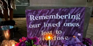 International Overdose Awareness Day (August 31, 2022) will be marked in Peterborough with an event at Millennium Park that includes PARN Harm Reduction Services provide training on how to administer naloxone, a lifesaving medication that temporarily reverses the deadly effects of opioid overdose, and distribution of naloxone kits. The event will see various organizations host information booths with the aim of correcting misinformation and reducing the stigma associated with substance use. (Photo: PARN – Your Community AIDS Resource Network)