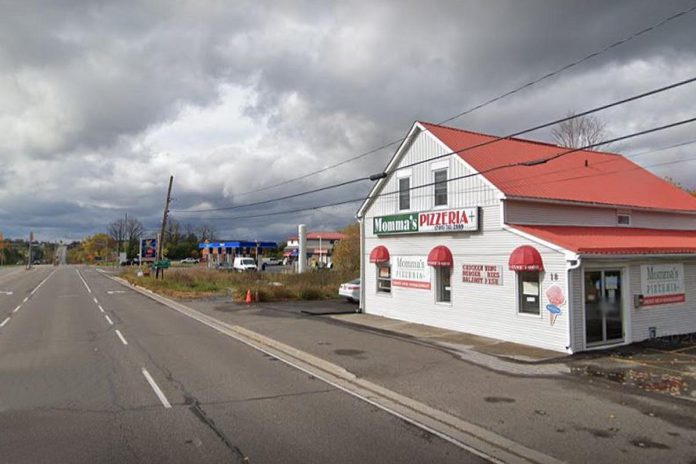 Peterborough's Taso's Restaurant & Pizzeria will open a second location at 18 Lindsay Road in Fowlers Corners, the former location of Momma's Pizzeria that closed in 2020. (Photo: Google Maps)