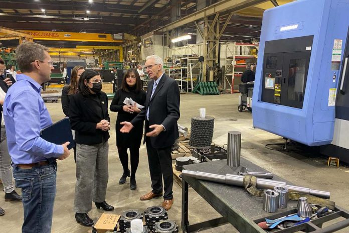 Filomena Tassi (middle), the minister responsible for the Federal Economic Development Agency for Southern Ontario (FedDev Ontario), toured TS Manufacturing Company in Lindsay on November 25, 2022 after announcing an investment of over $1.5 million in the family-owned forest products industry manufacturer. Tassi later announced an investment of over $1 million in the Pinnguaq Association, a not-for-profit organization headquarted in Iqaluit and Lindsay that works with rural, remote, and Indigenous communities to improve digital literacy and digital skills. (Photo: FedDev Ontario / Facebook)