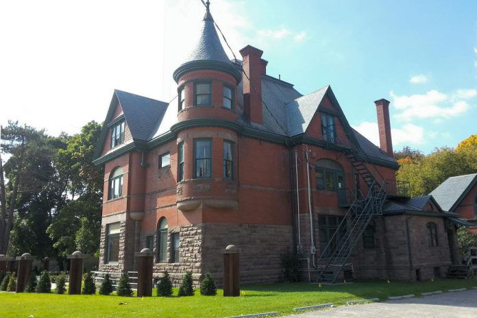 Built in 1892, Sadleir House is a heritage building located at 751 George Street North in downtown Peterborough. The not-for-profit charitable organization P.R. Community & Student Association purchased the building in 2004 to serve as an educational and cultural student facility to be shared with the community after former owner Trent University closed Peter Robinson College and sold its buildings to a developer. (Photo: Ron Crough / Wikimedia)