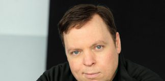 Stratford Festival actor Steve Ross returns to star in the New Stages Theatre Company's restaging of "Every Brilliant Thing", Duncan MacMillan's heart-wrenching, life-affirming, and hilarious play about depression originally performed by Irish comedian Jonny Donahoe. Directed by Linda Kash, the play runs for five performances at the Market Hall Performing Arts Centre in downtown Peterborough from January 18 to 22, 2023. (Photo: Trish Lindstrom)