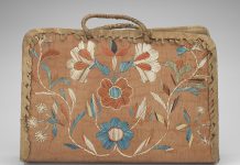 Handbag/Makak made by Margaret Anderson, 1860. (Photo: Royal Collection Trust / © His Majesty King Charles III, 2023)