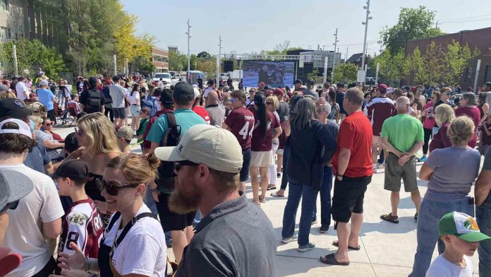 A huge and excited crowd of around 500 fans gathered well before the start of the community celebration of the Peterborough Petes' Ontario Hockey League championship held Monday (May 22) at Quaker Foods City Square  in downtown Peterborough. (Photo: Paul Rellinger / kawarthaNOW)