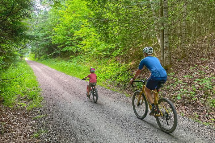 The family-friendly Bakery-to-Bakery route in the Haliburton Highlands is great for young riders or first-time gravel riders. It's mostly flat and, with a bakery as the destination, it's a great way to motivate young riders to keep going. (Photo courtesy of Haliburton Highlands Economic Development & Tourism)