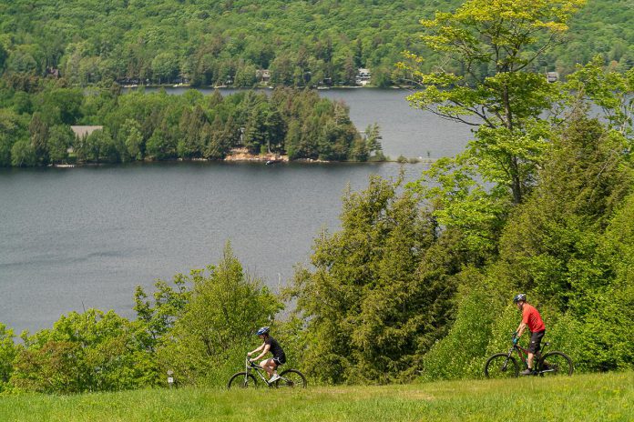 For mountain bikers of all skill levels, Sir Sam’s Ski & Bike offers nine kilometres of downhill trails and 13 kilometres of cross-country trails overlooking Eagle Lake north of the town of Haliburton. (Photo courtesy of Haliburton Highlands Economic Development & Tourism)