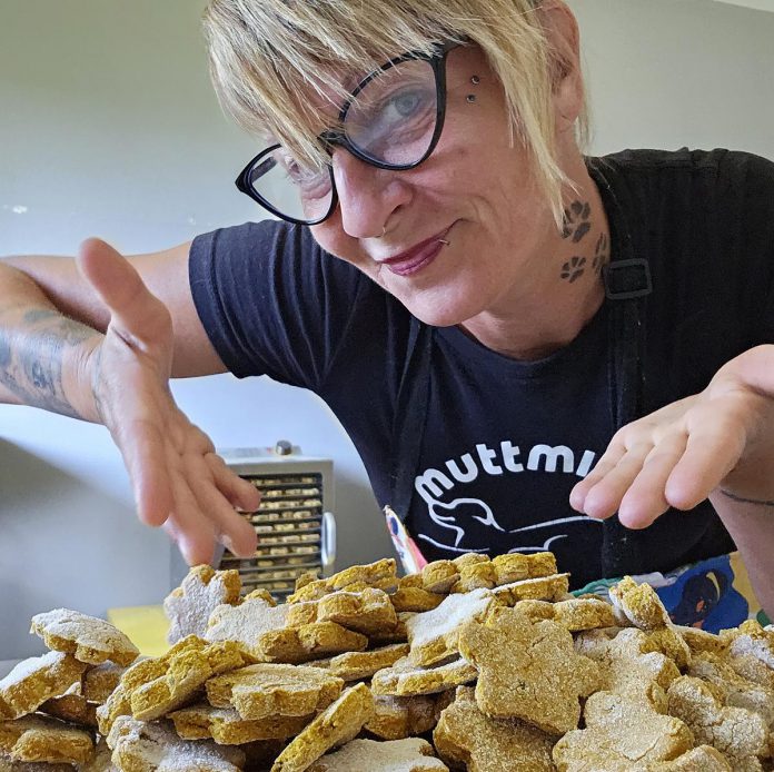 Meg Kynock's muttmixx healthy dog treat business is growing fast and her products can be found at dog-friendly restaurants in Toronto, Campbellford, and Kingston, as well as in eight independent stores. muttmixx is distributed across Ontario through Woodland Raw Pet Food, and Kynock hopes to open her own brick-and-mortar location in the future. (Photo courtesy of Meg Kynock)