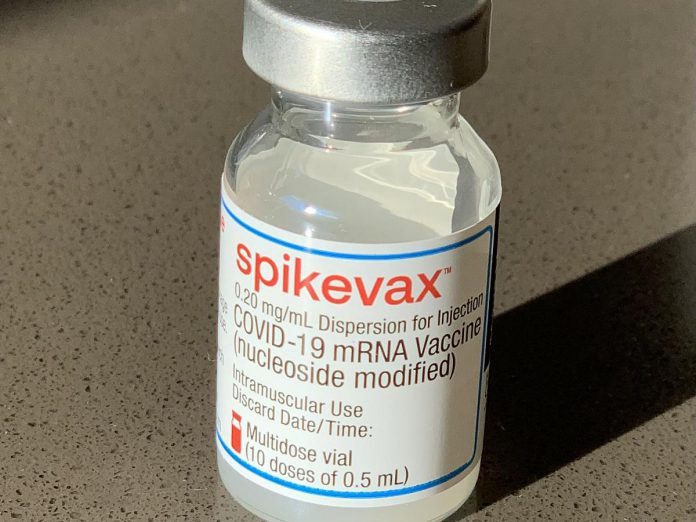 Moderna's Spikevax monovalent COVID-19 vaccine provides better protection against the new Omicron XBB.1.5 subvariant. On September 12, 2023, Health Canada approved the use of the vaccine for all Canadians six months of age and older. Pictured is an earlier Moderna vaccine. (Photo: Miguel Tremblay / CC BY-SA 4.0)