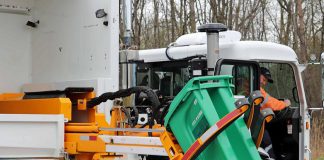 Beginning October 31, 2023, the City of Peterborough will begin weekly collection of organic waste in green bins supplied to eligible households, on the same day as recycling collection. Specially designed trucks will use a mechanical arm to pick up and empty the green bins. As of October 31, regular garbage will only be collected every other week and must be placed at the curb in clear garbage bags rather than garbage bins. (Photo: City of Peterborough)