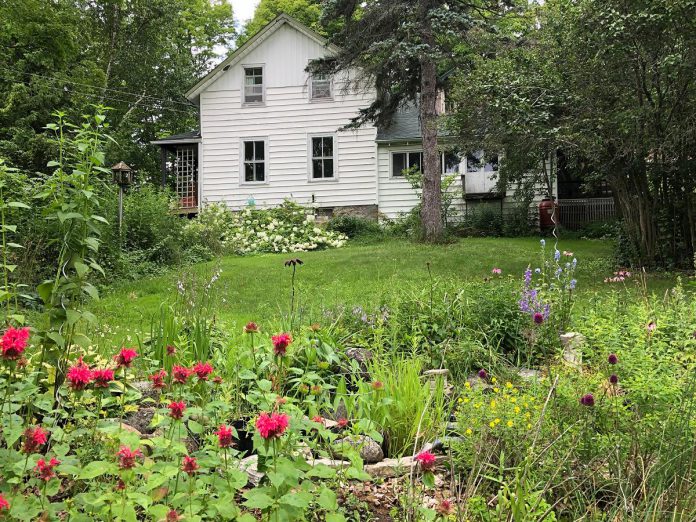 Cavan artist JoEllen Brydon's "Home" exhibit at the Atelier Ludmila Gallery in Peterborough was largely influenced by the 40-year anniversary of when Brydon first purchased her Mount Pleasant home, where she has raised her now-adult children, crafted her oil and acrylic paintings, and built her professional art career. (Photo courtesy of JoEllen Brydon)