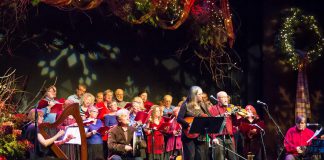 Tanah Haney, Rob Fortin, Susan Newman, John Hoffman, and Michael Ketemer performing with the Convivio Chorus at the 2015 In From The Cold Concert. The 2023 concert raised a record $23,174.05 for YES Shelter for Youth and Families. (Photo: Linda McIlwain / kawarthaNOW)